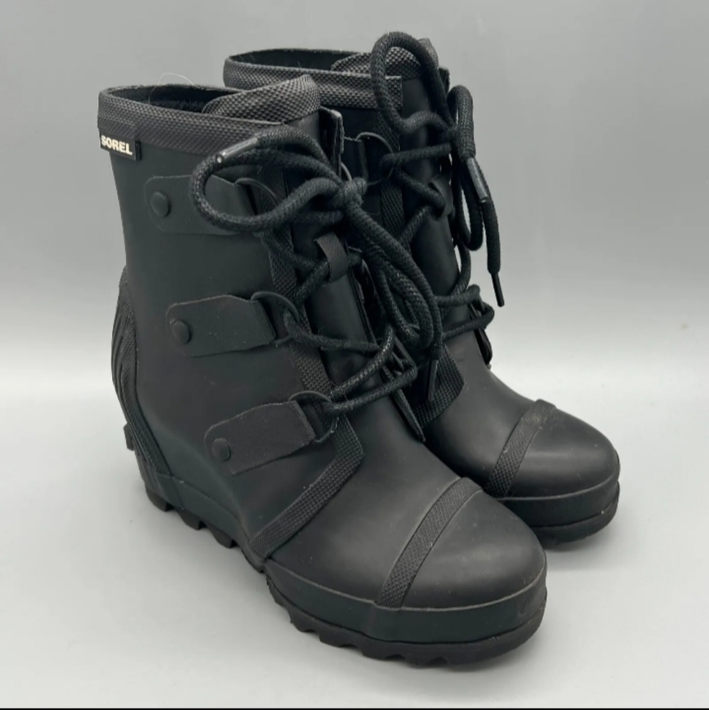 Sorel Joan of Arctic Black Rubber Wedge Rain Boots Size 8